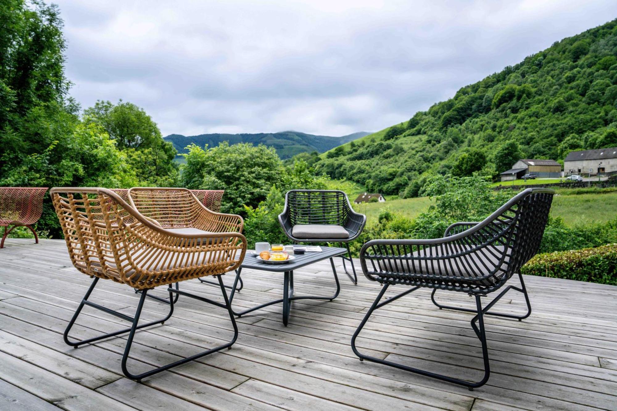 Logis Hotel Etchemaite Ларро Екстер'єр фото