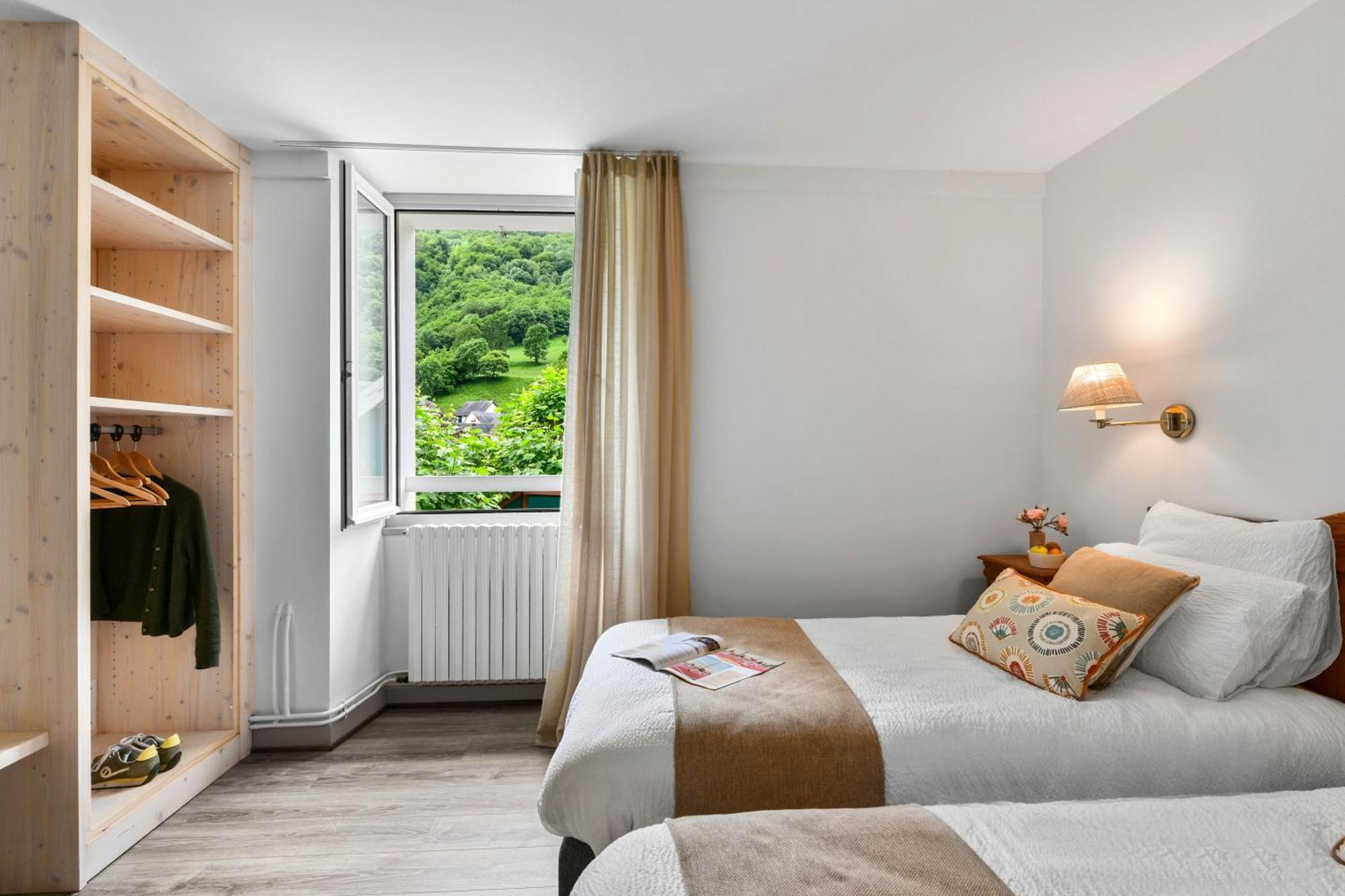 Logis Hotel Etchemaite Ларро Екстер'єр фото