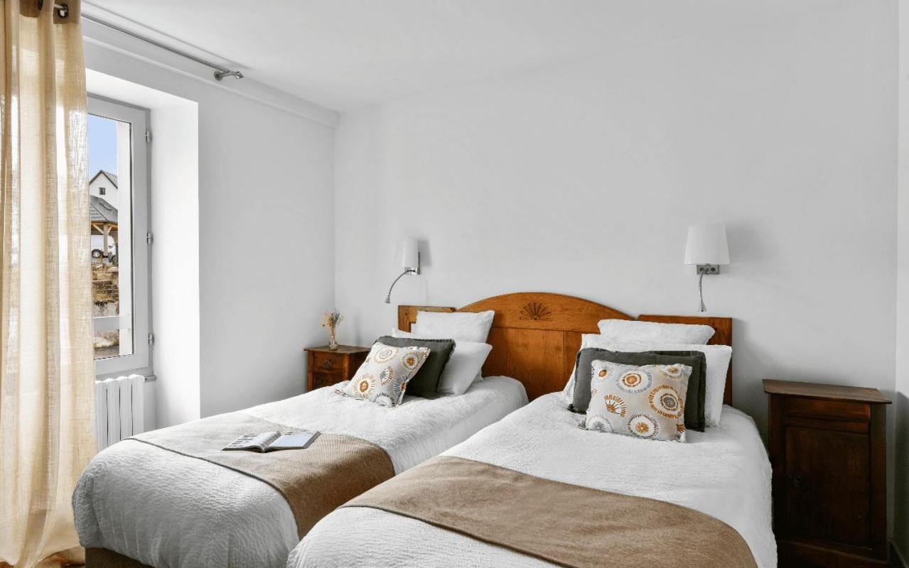 Logis Hotel Etchemaite Ларро Екстер'єр фото